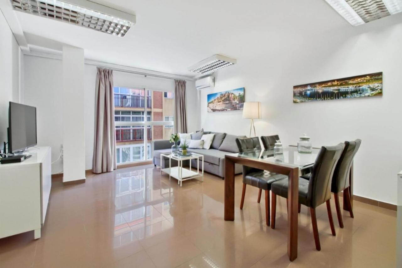 Amplio Piso Con Terraza Apartment Malaga Bagian luar foto