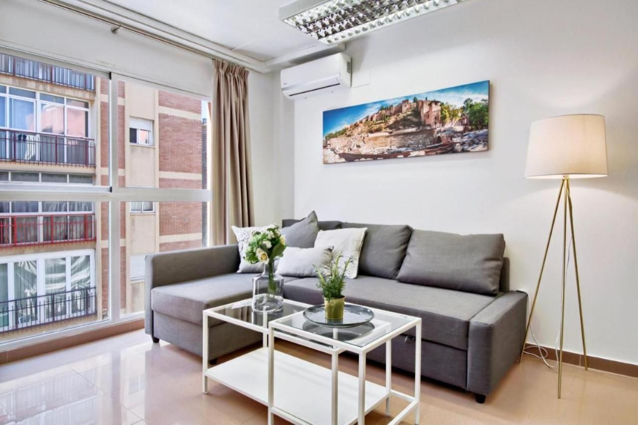 Amplio Piso Con Terraza Apartment Malaga Bagian luar foto