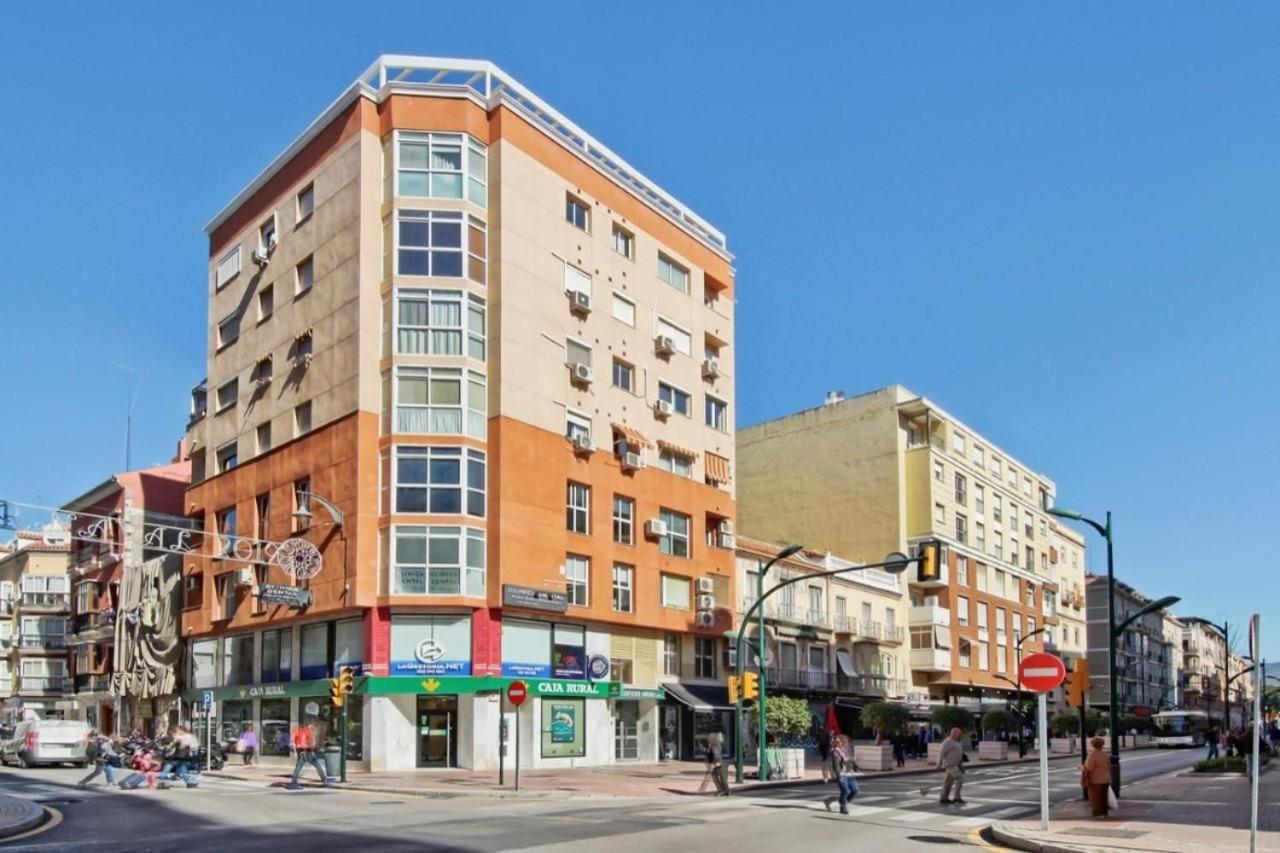 Amplio Piso Con Terraza Apartment Malaga Bagian luar foto